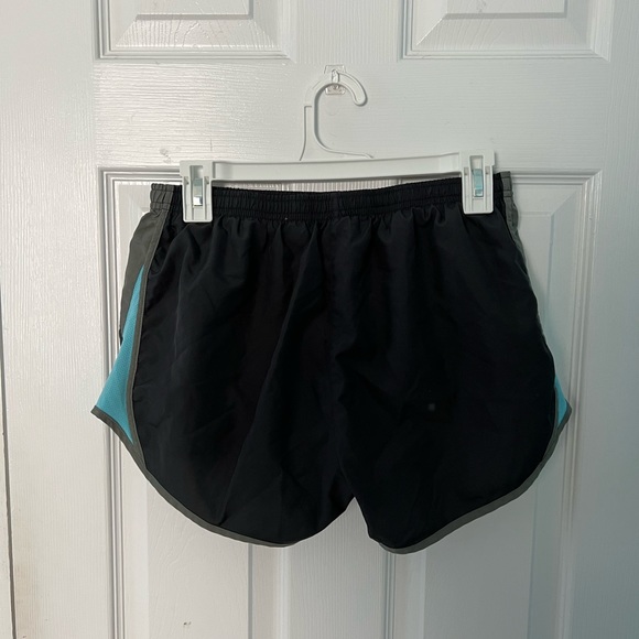 gray and blue nike shorts - Picture 2 of 3